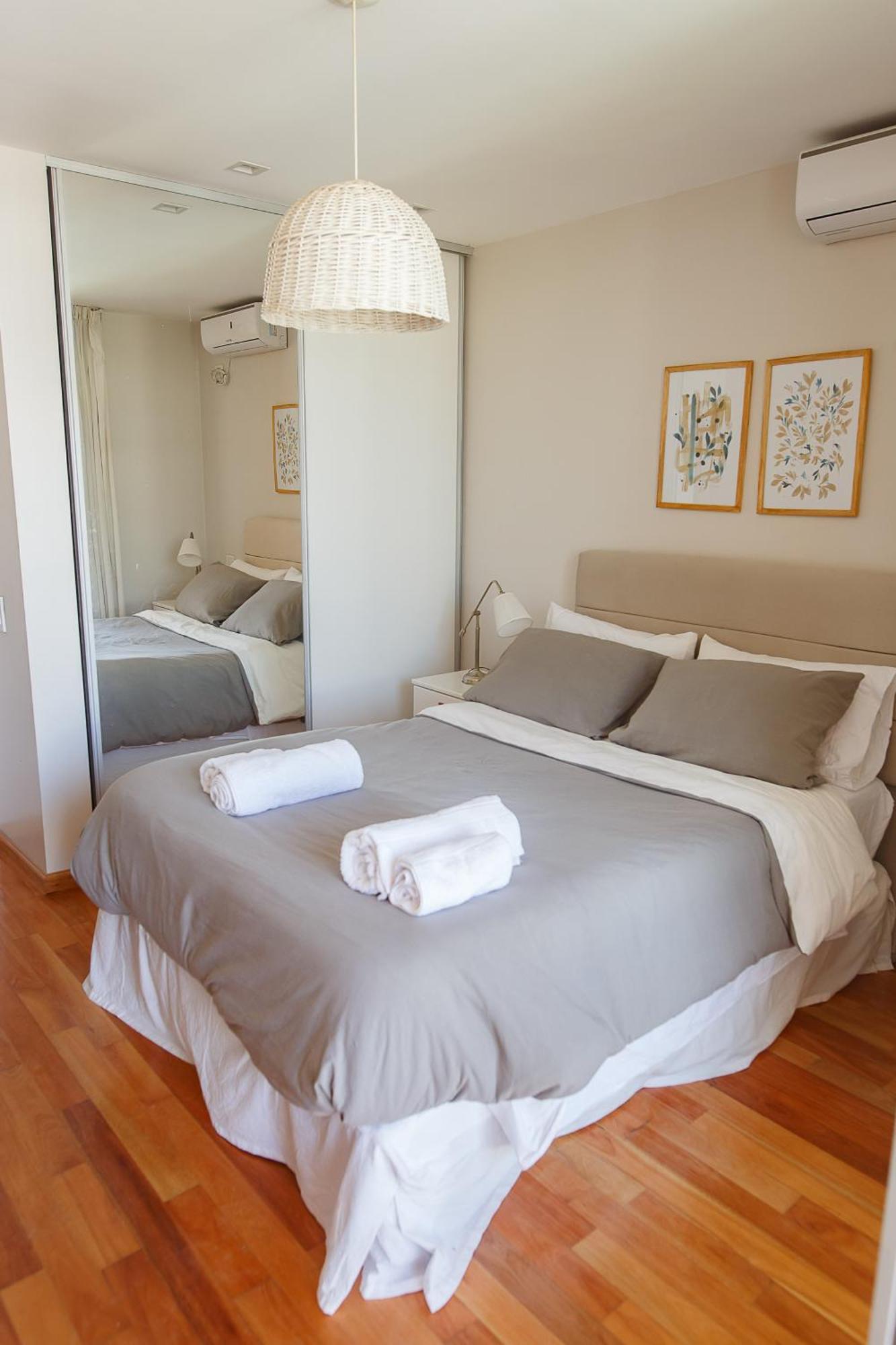 Confortable Loft Deluxe Con Cochera En Apartamento