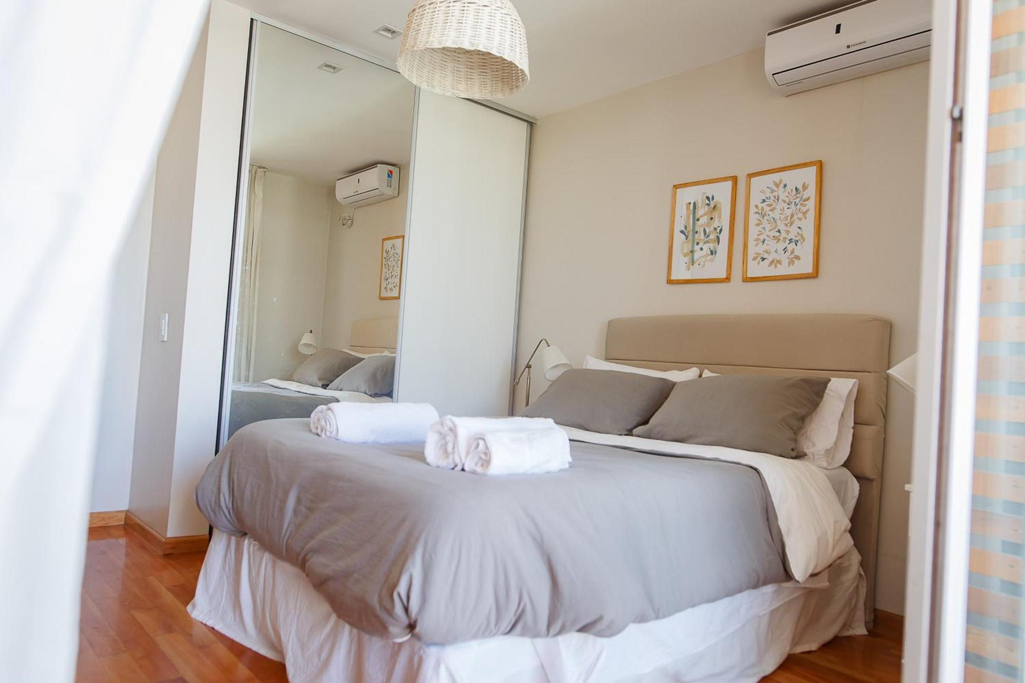 Confortable Loft Deluxe Con Cochera En Apartamento